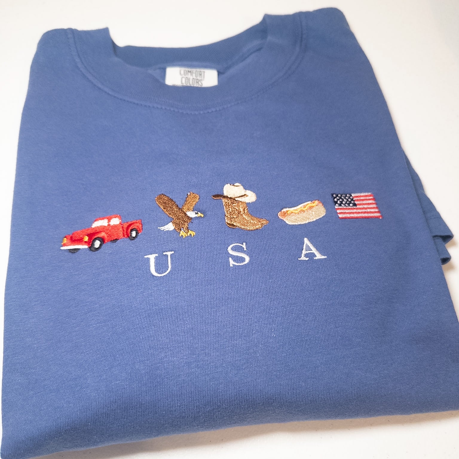USA Icons Embroidered Tee