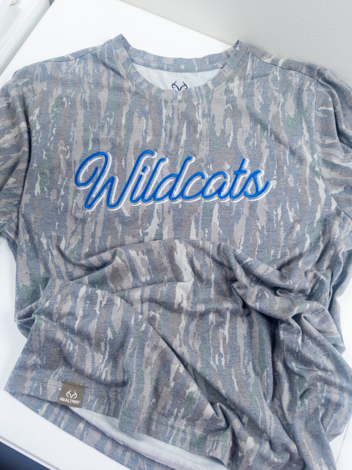 Wildcats Drop Shadow Script Realtree® Tee