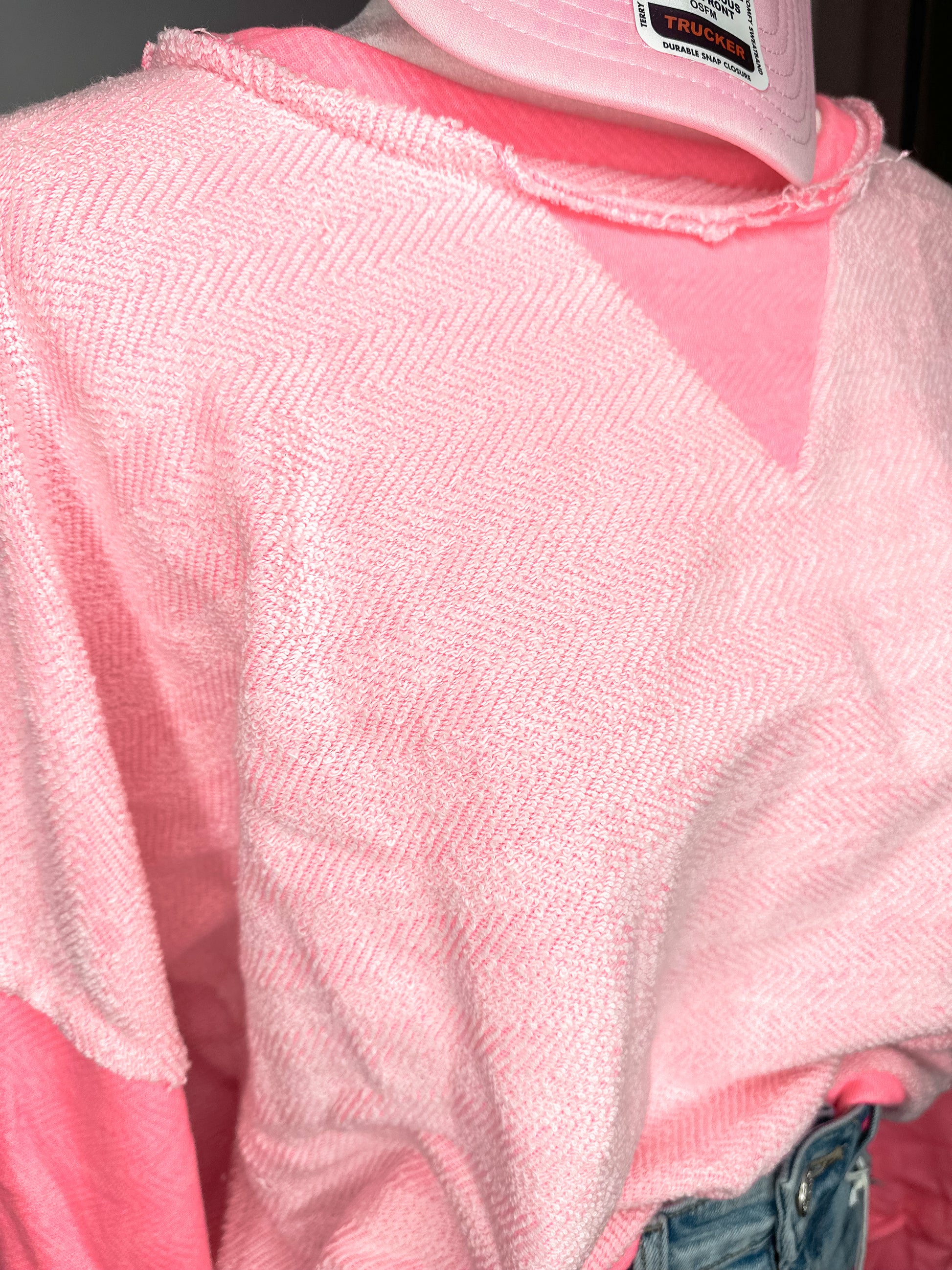 Bucketlist Crewneck Pullover